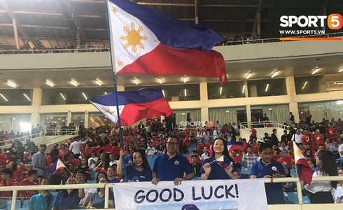 Phá dớp Mỹ Đình hạ Philippines, đội tuyển Việt Nam vào chung kết AFF Cup sau 10 năm chờ đợi - Ảnh 10.