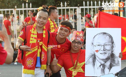 Phá dớp Mỹ Đình hạ Philippines, đội tuyển Việt Nam vào chung kết AFF Cup sau 10 năm chờ đợi - Ảnh 16.