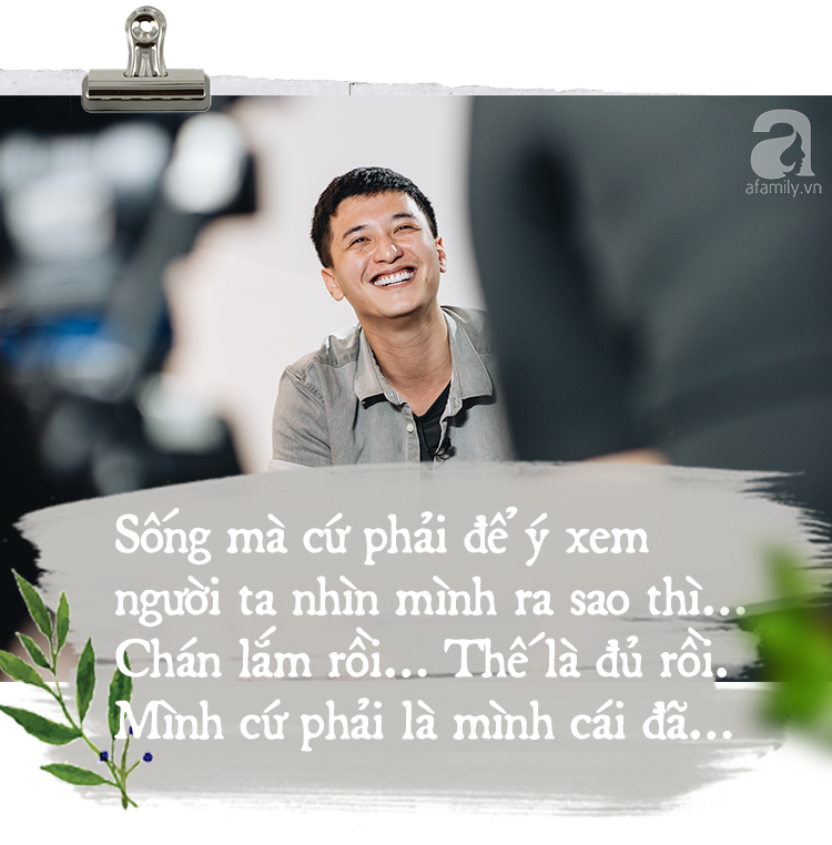 Một Huỳnh Anh rất khác sau thời Hoàng Oanh: Trai hư phóng túng nhưng lại ngượng ngùng khi nói về tình mới! - Ảnh 4. Một Huỳnh Anh rất khác sau thời Hoàng Oanh: Trai hư phóng túng nhưng lại ngượng ngùng khi nói về tình mới! - Ảnh 4.