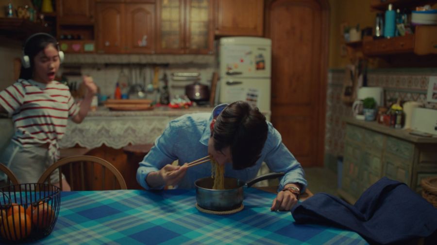 Chỉ với 2 tập đầu, Ký ức Alhambra của Park Shin Hye - Hyun Bin đã khiến khán giả vừa yêu vừa ghét - Ảnh 8. Chỉ với 2 tập đầu, Ký ức Alhambra của Park Shin Hye - Hyun Bin đã khiến khán giả vừa yêu vừa ghét - Ảnh 8.