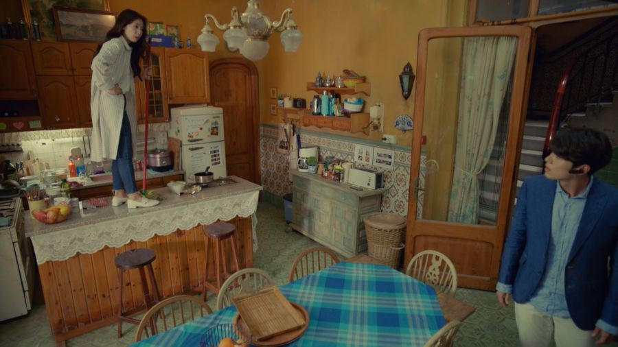 Chỉ với 2 tập đầu, Ký ức Alhambra của Park Shin Hye - Hyun Bin đã khiến khán giả vừa yêu vừa ghét - Ảnh 10. Chỉ với 2 tập đầu, Ký ức Alhambra của Park Shin Hye - Hyun Bin đã khiến khán giả vừa yêu vừa ghét - Ảnh 10.