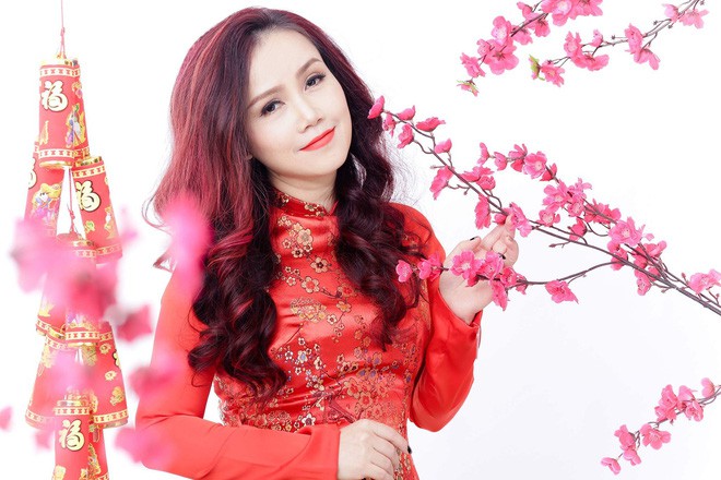 Diễn viên Hoàng Yến: “40 tuổi, 4 đời chồng, người ta nghĩ cuộc đời tôi kinh khủng lắm” - Ảnh 3. Diễn viên Hoàng Yến: “40 tuổi, 4 đời chồng, người ta nghĩ cuộc đời tôi kinh khủng lắm” - Ảnh 3.