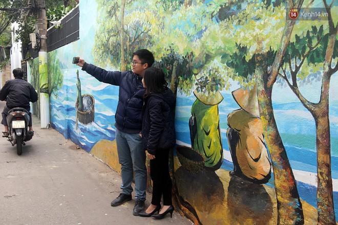 Chùm ảnh: Ngắm nhìn những bức tranh đầu tiên ở làng bích họa trong lòng thành phố Đà Nẵng - Ảnh 6.