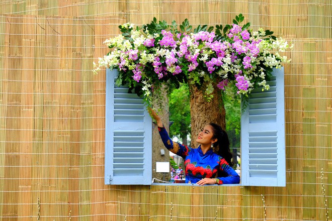 Sài Gòn khai màn hội hoa xuân, tiểu cảnh chó khổng lồ hút khách  - Ảnh 12.