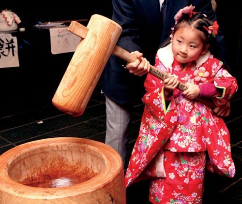 Học cách mẹ Nhật dạy con về ngày Tết truyền thống - Ảnh 3.