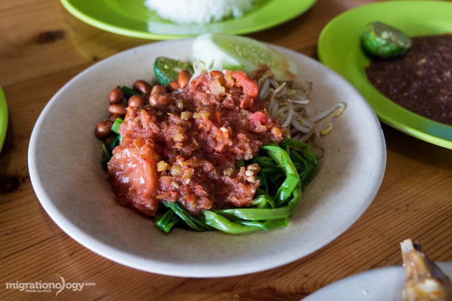 Món gà cay Ayam Taliwang ở Indonesia vừa nhìn thôi là dạ dày đã phải lên tiếng - Ảnh 9.