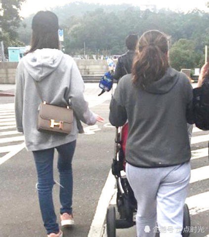 Hoắc Kiến Hoa đưa mẹ con Lâm Tâm Như đi chơi công viên trong ngày cuối năm  - Ảnh 2.