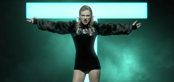 Người lạ ơi, xin hãy cho Taylor Swift thêm nguồn cảm hứng sáng tạo trong MV! - Ảnh 4.