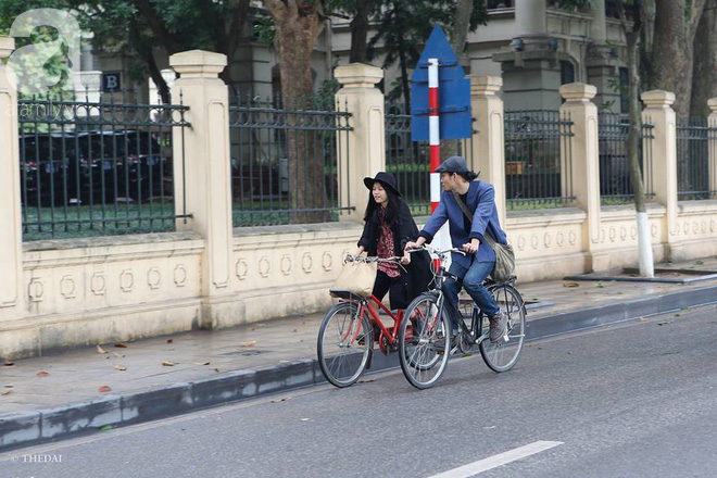 Sáng mùng 1 năm nào Hà Nội cũng vắng vẻ thanh bình, nhưng ngắm mãi vẫn thấy yêu đến lạ - Ảnh 11.