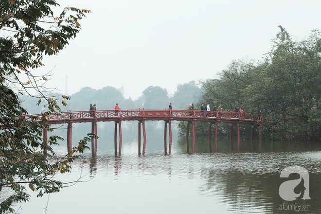 Sáng mùng 1 năm nào Hà Nội cũng vắng vẻ thanh bình, nhưng ngắm mãi vẫn thấy yêu đến lạ - Ảnh 20.