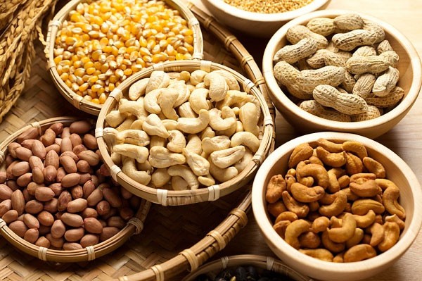 Lưu ý không được bỏ qua khi ăn một số loại hạt sấy khô này nếu bạn muốn sống khỏe mạnh vào dịp Tết - Ảnh 1.