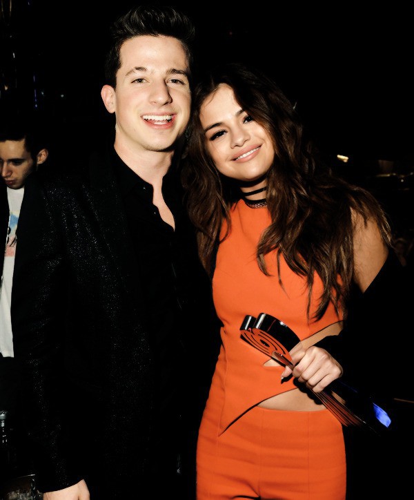 Charlie Puth và Selena Gomez hóa ra từng yêu nhau thật, điều này do chính chủ vừa thừa nhận - Ảnh 1.