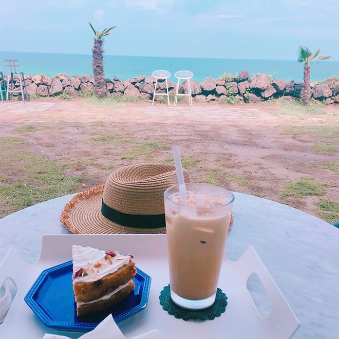 Tha hồ ngắm biển và check-in sống ảo giống hệt phim Hàn với 6 quán cafe siêu hot tại đảo Jeju (Hàn Quốc) - Ảnh 22.