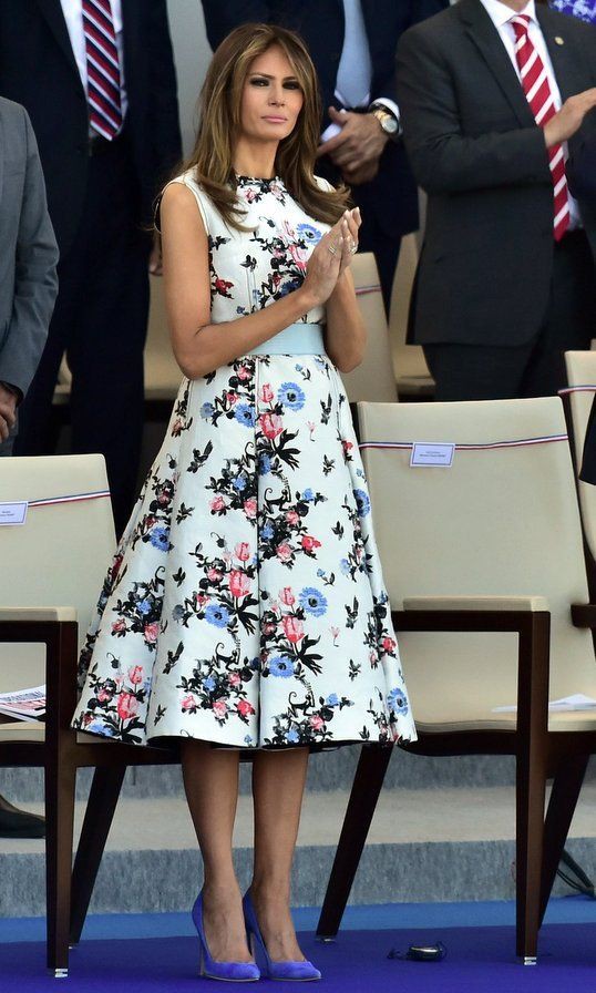 Nhìn lại 1 năm làm Đệ nhất phu nhân Mỹ, phong cách thời trang của bà Melania Trump có gì nổi bật? - Ảnh 8.