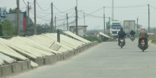 Tràn lan thực phẩm bẩn trước Tết Nguyên đán - Người tiêu dùng ‘méo mặt’ vì lo tiền mất tật mang - Ảnh 3.