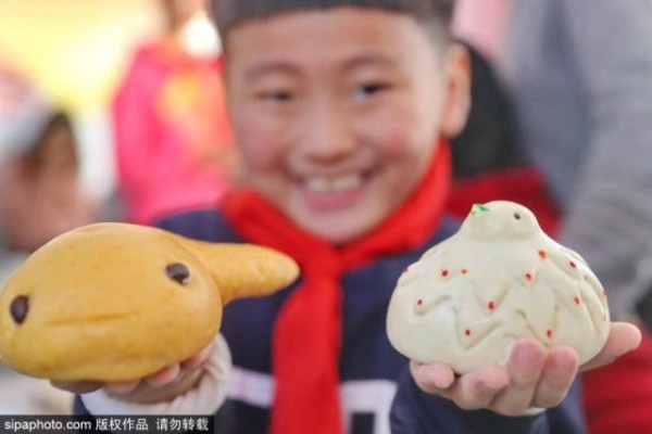 Phong tục lạ ngày 23 tháng Chạp tại Trung Quốc: Ăn kẹo kéo để ‘dính miệng’, mong ông Công ông Táo không báo tội lên Ngọc Hoàng - Ảnh 4.