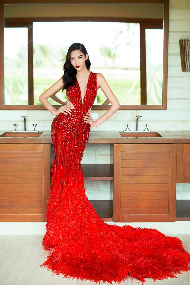 Kể từ khi dự thi Hoa hậu Hoàn Vũ Việt Nam 2017, Hoàng Thùy lột xác hẳn với style “bánh bèo” - Ảnh 7.