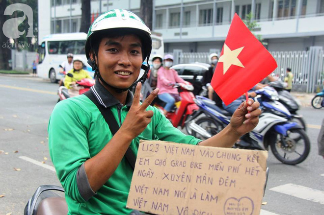 Tài xế Grab hứa chạy xe miễn phí suốt đêm để phục vụ CĐV nếu U23 Việt Nam chiến thắng - Ảnh 2.