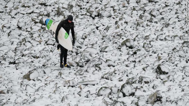 Nước Anh rét kỷ lục trong vòng 5 năm, chìm dưới tuyết lạnh vì Quái vật từ phía Đông - Ảnh 4.