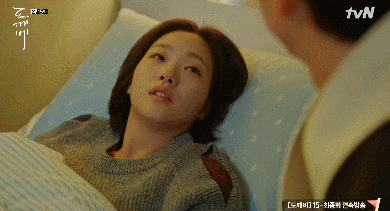 8 cảnh phim Hàn nhét quảng cáo lộ liễu khiến bạn muốn nhịn cười cũng không được - Ảnh 11.