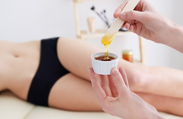 Wax lông vùng kín: Đây là những lý do đau đớn mà bạn đừng bao giờ tự thực hiện tại nhà - Ảnh 3.