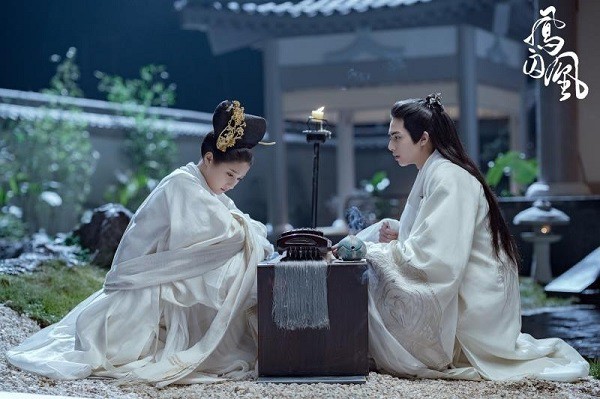 Công thức làm phim của Vu Chính: Không scandal, màu mè thì xịt? - Ảnh 11. Công thức làm phim của Vu Chính: Không scandal, màu mè thì xịt? - Ảnh 11.