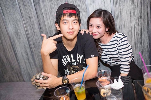 Mỹ nhân Tháng năm rực rỡ: Người hạnh phúc bên mối tình gần thập niên, kẻ chia tay mối tình đẹp như cổ tích - Ảnh 17. Mỹ nhân Tháng năm rực rỡ: Người hạnh phúc bên mối tình gần thập niên, kẻ chia tay mối tình đẹp như cổ tích - Ảnh 17.