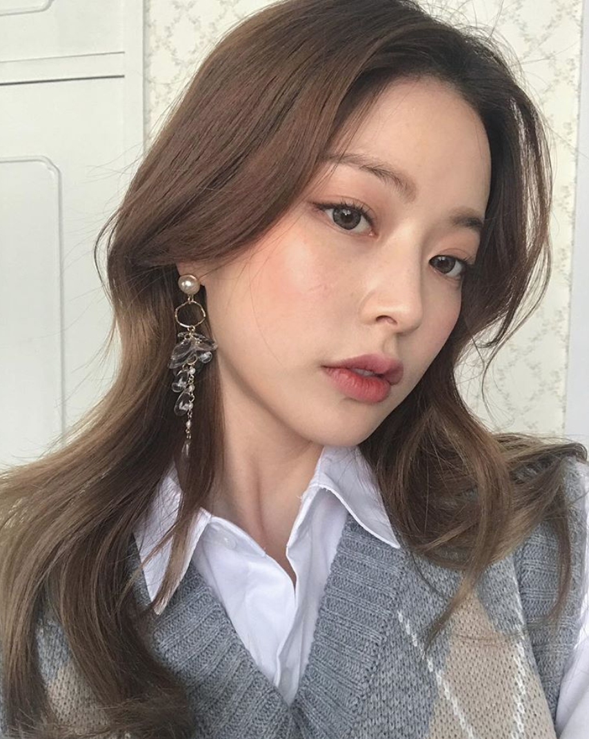 Không phải mẹo làm đẹp nào cũng tin được, điển hình là việc dùng Vaseline để lột mụn đầu đen - Ảnh 1. Không phải mẹo làm đẹp nào cũng tin được, điển hình là việc dùng Vaseline để lột mụn đầu đen - Ảnh 1.