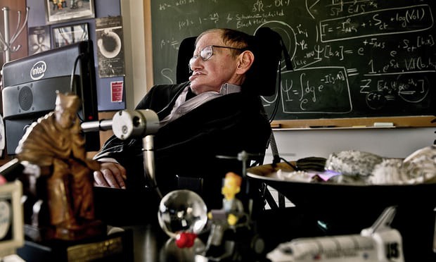 Thiên tài vật lý vũ trụ, cha đẻ học thuyết vụ nổ Big Bang Stephen Hawking qua đời ở tuổi 76 - Ảnh 1.