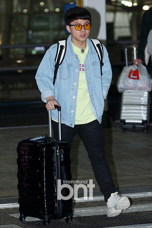 Ngộ Không Lee Seung Gi, Yook Sung Jae và dàn nghệ sĩ siêu hot đã ra sân bay Hàn, chuẩn bị đổ bộ Việt Nam vào tối nay - Ảnh 16.