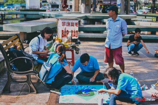 Ở Sài Gòn, có những chiếc nắp cống sặc sỡ sắc màu mang thông điệp bảo vệ môi trường đáng yêu như thế này! - Ảnh 10.