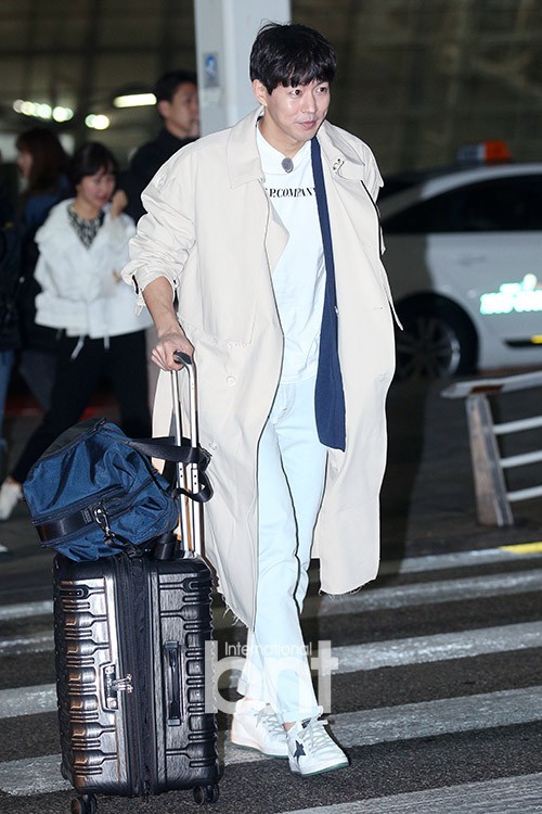 Ngộ Không Lee Seung Gi, Yook Sung Jae và dàn nghệ sĩ siêu hot đã ra sân bay Hàn, chuẩn bị đổ bộ Việt Nam vào tối nay - Ảnh 13.