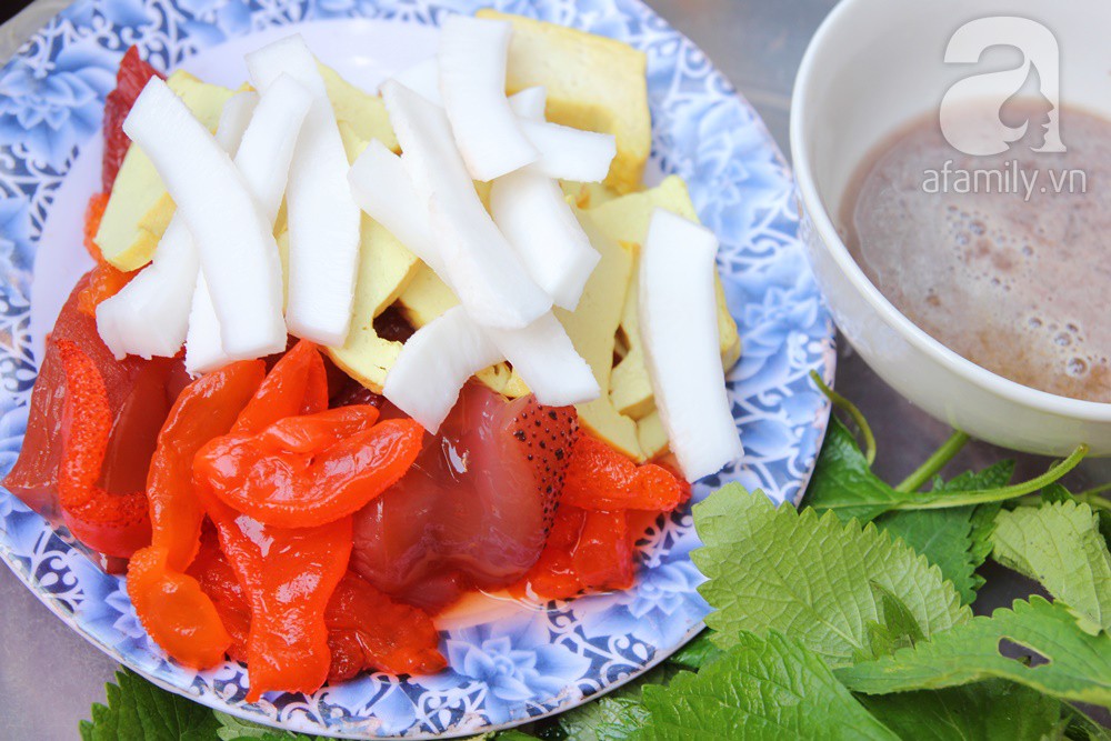 Nộm sứa đỏ chấm mắm t&ocirc;m - thức qu&agrave; đ&atilde; thử l&agrave; dễ ghiền, rất hợp tiết giao m&ugrave;a H&agrave; Nội - Ảnh 10.