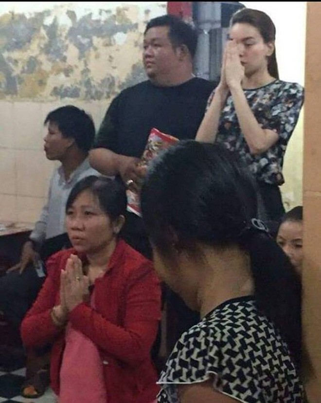 Những mỹ nhân showbiz Việt sau khi khuấy banh dư luận lại tìm về chốn nhà chùa thanh tịnh - Ảnh 6.