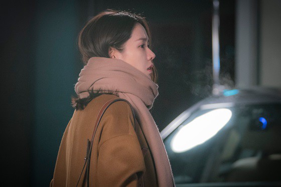 Son Ye Jin tuổi 36: Đẹp trường tồn từ thời Hương Mùa Hè, đến các nữ thần thế hệ mới cũng bị hất cẳng - Ảnh 8. Son Ye Jin tuổi 36: Đẹp trường tồn từ thời Hương Mùa Hè, đến các nữ thần thế hệ mới cũng bị hất cẳng - Ảnh 8.
