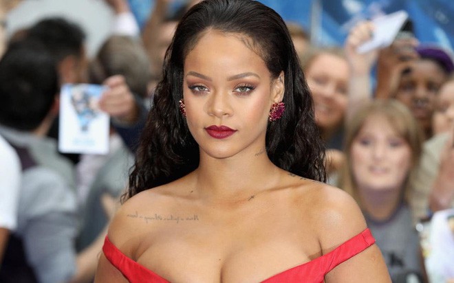 Dù đã bước sang tuổi 30 nhưng điều gì giúp cho Rihanna luôn giữ được thân hình cân đối? - Ảnh 3.