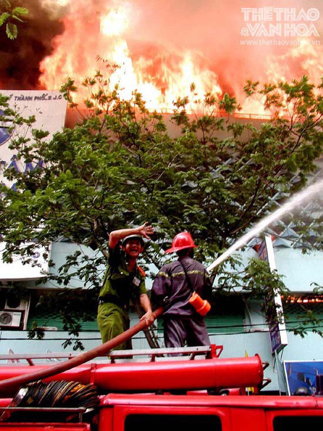 16 năm sau vụ cháy kinh hoàng khiến 60 người chết, toà nhà ITC ở Sài Gòn giờ ra sao? - Ảnh 2.