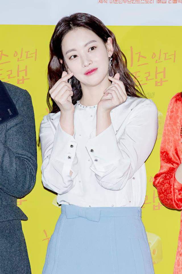 Tam Tạng Oh Yeon Seo hơn 30 rồi mà vẫn hack tuổi siêu đỉnh chỉ nhờ sơmi và áo phông - Ảnh 26.
