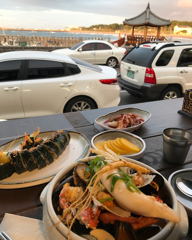 Đã ghé thăm đảo Jeju mà không thưởng thức ramen tại 9 quán mì cực nổi tiếng này thì quả là có lỗi với ẩm thực nơi đây - Ảnh 37.