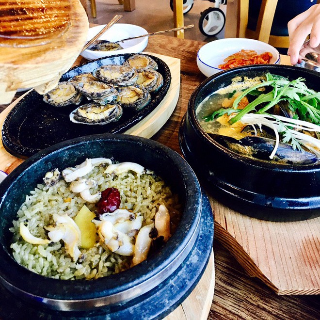 Đã ghé thăm đảo Jeju mà không thưởng thức ramen tại 9 quán mì cực nổi tiếng này thì quả là có lỗi với ẩm thực nơi đây - Ảnh 38.