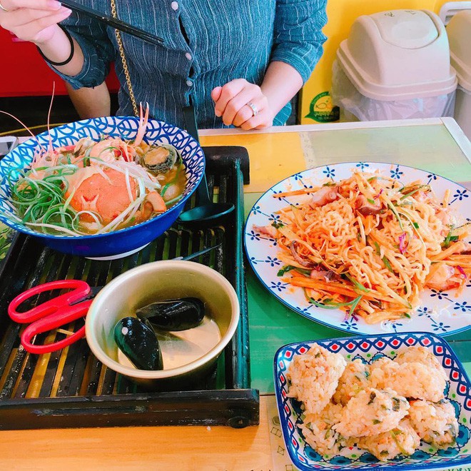 Đã ghé thăm đảo Jeju mà không thưởng thức ramen tại 9 quán mì cực nổi tiếng này thì quả là có lỗi với ẩm thực nơi đây - Ảnh 52.