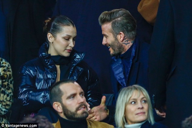 Ngồi cạnh Bella Hadid, David Beckham cực hớn hở, mải dán mắt vào người đẹp kém 21 tuổi - Ảnh 3.
