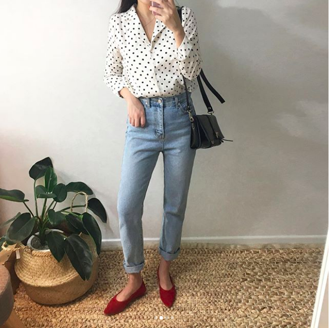 Định mặc quần jeans ống đứng, các nàng hãy chọn 1 trong 4 combo cứ lên đồ là đẹp miễn chê này - Ảnh 12.