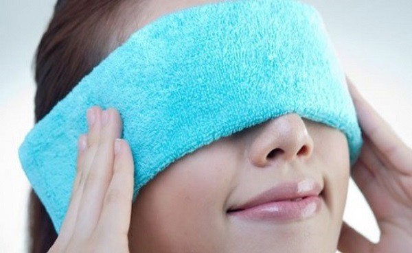 Bị lên chắp và lẹo ở mắt: Áp dụng những cách sau để không bị sẹo xấu trên gương mặt - Ảnh 2.