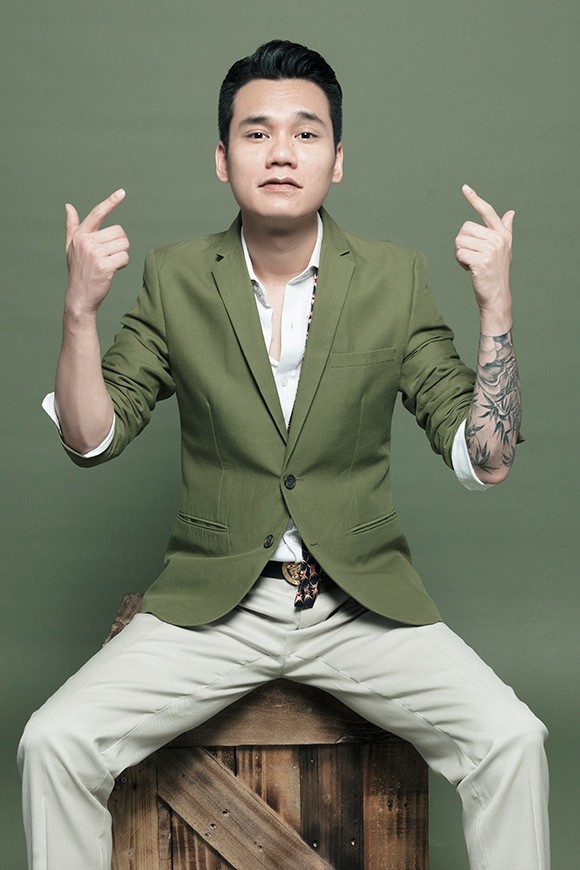 Qu&atilde;ng thời gian chật vật đi h&aacute;t l&oacute;t cho đồng nghiệp của c&aacute;c ng&ocirc;i sao Vbiz trước khi nổi tiếng - Ảnh 5.