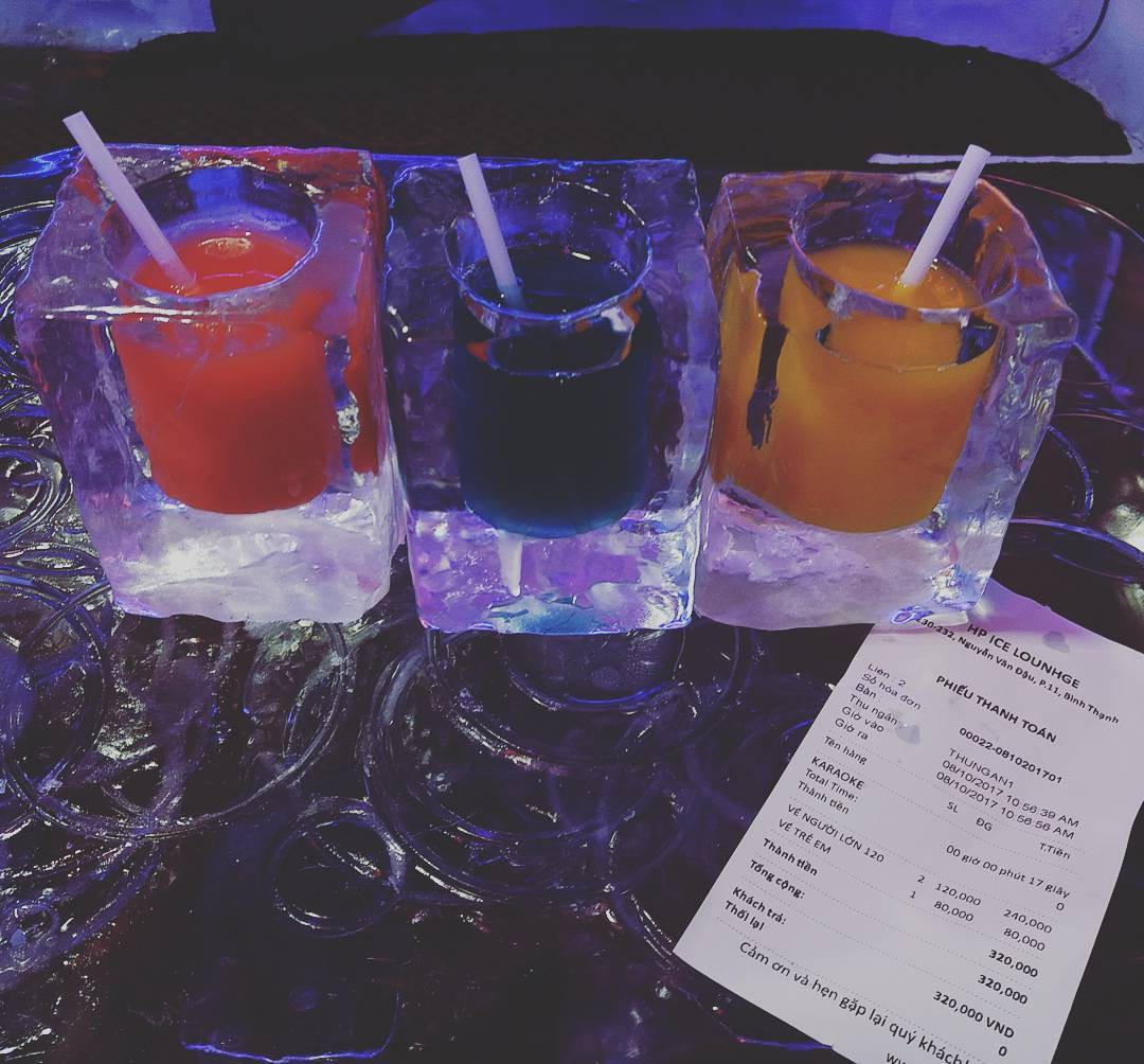 2 quán cafe muốn đến phải mặc áo bông để giải cứu cho những ngày Sài Gòn nóng như đổ lửa - Ảnh 11. 2 quán cafe muốn đến phải mặc áo bông để giải cứu cho những ngày Sài Gòn nóng như đổ lửa - Ảnh 11.