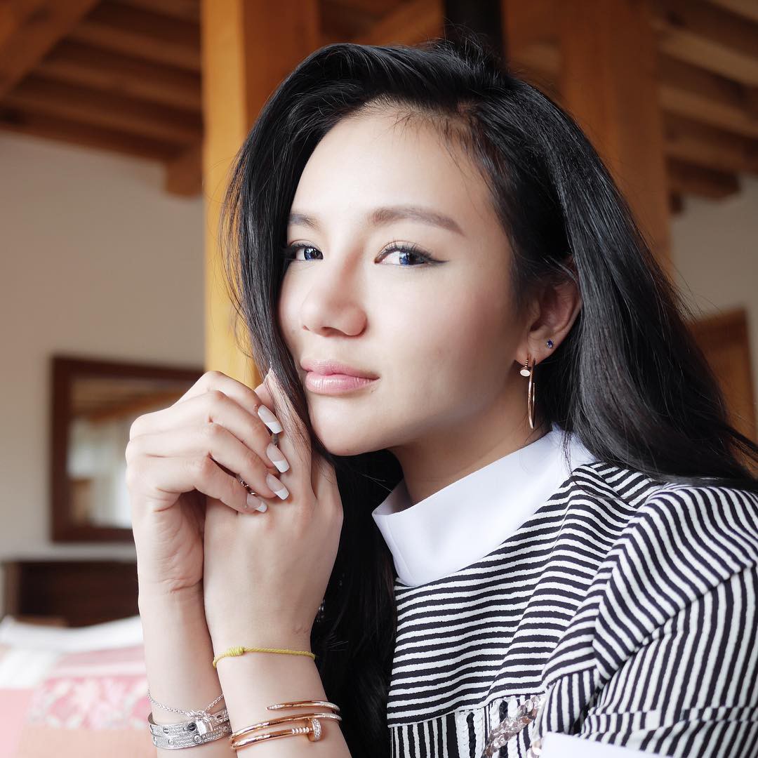 Lim kim. Питер Лим дочь. Nicole Lim Singapore