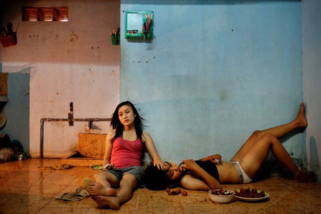 Nữ nhiếp ảnh gia Maika Elan kể chuyện gặp 100 cặp đồng tính khắp nước Việt chỉ để chụp 10 bức ảnh gai góc nhất - Ảnh 6.