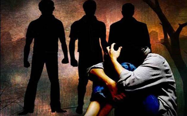 Ấn Độ: Cha đẻ cùng 2 người bạn giam cầm và cưỡng hiếp con gái suốt 18 giờ đồng hồ - Ảnh 1.