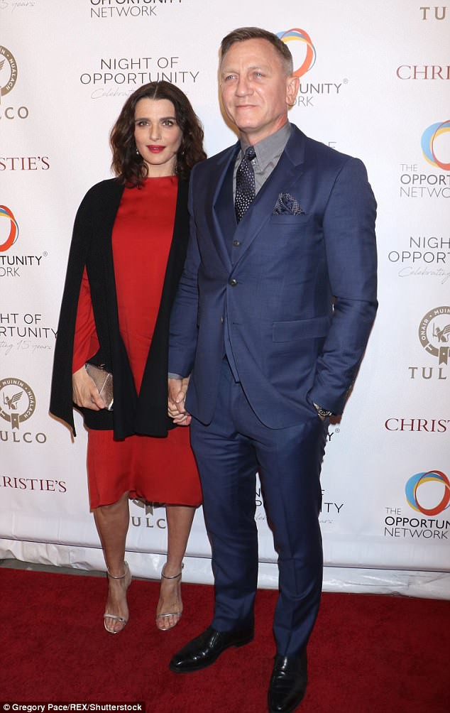 Rachel Weisz tuyên bố mang thai với Điệp viên 007 Daniel Craig ở tuổi 48 - Ảnh 1.